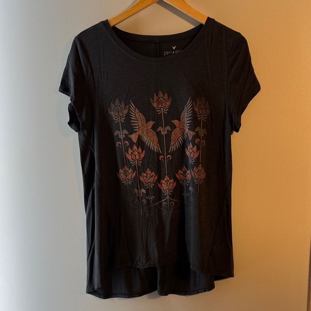 American Eagle Outfitters Black Floral Graphic Tee